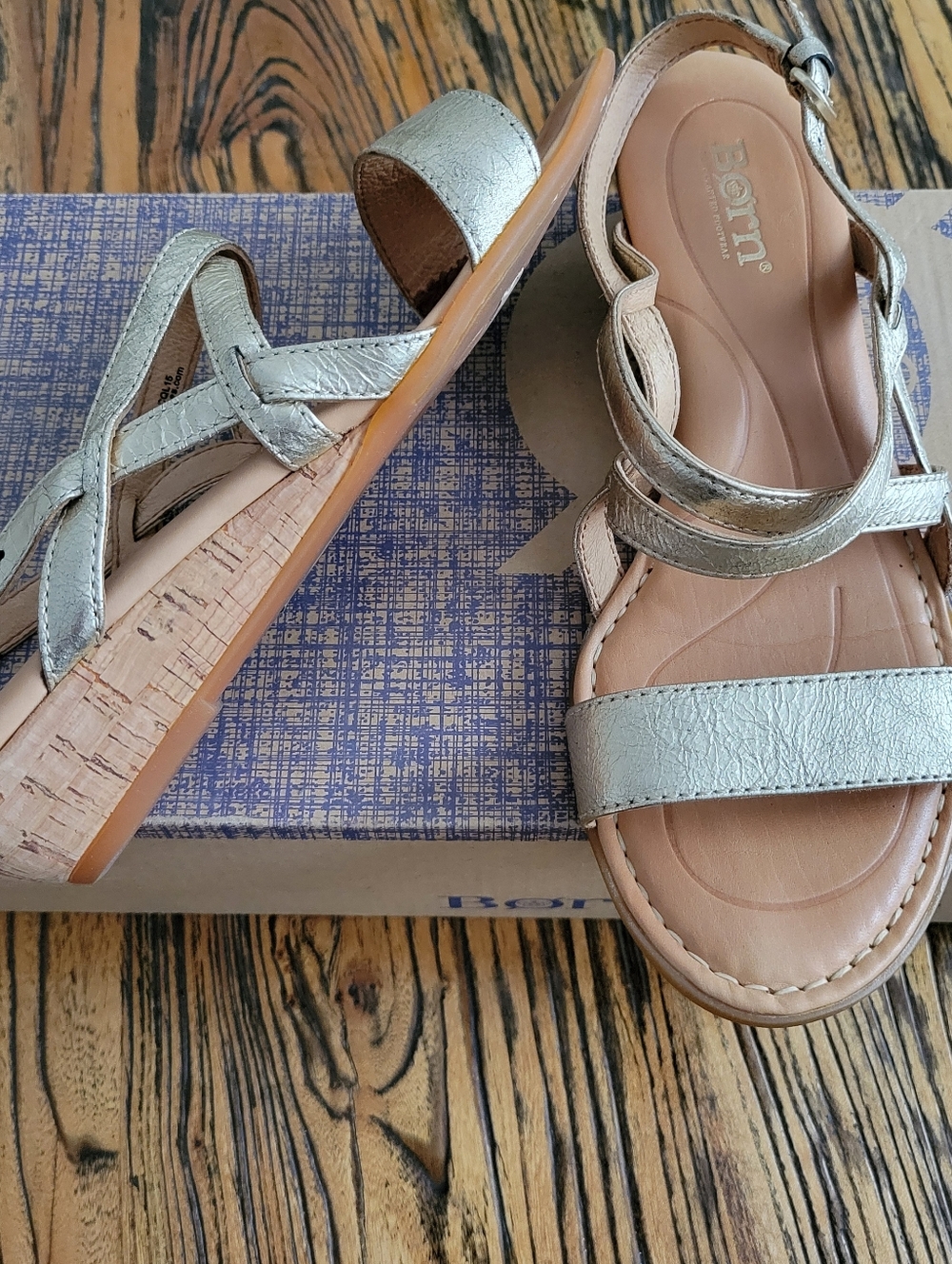 Born Metallic Silver Leather Wedge Sandals size 7